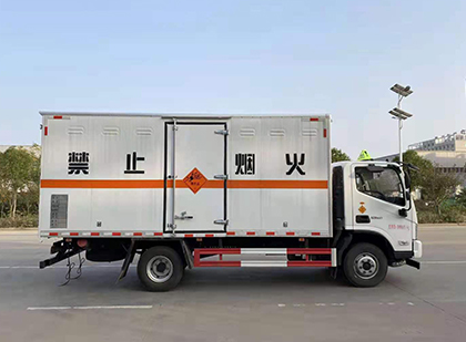 兴县爆破器材运输车